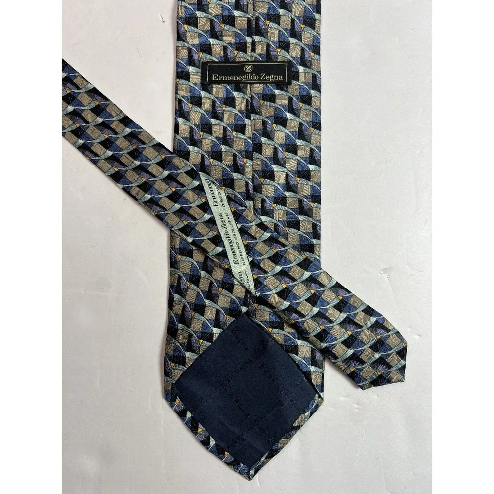 Ermenegildo Zegna Tie 100% Silk Geometric Made in Italy 58